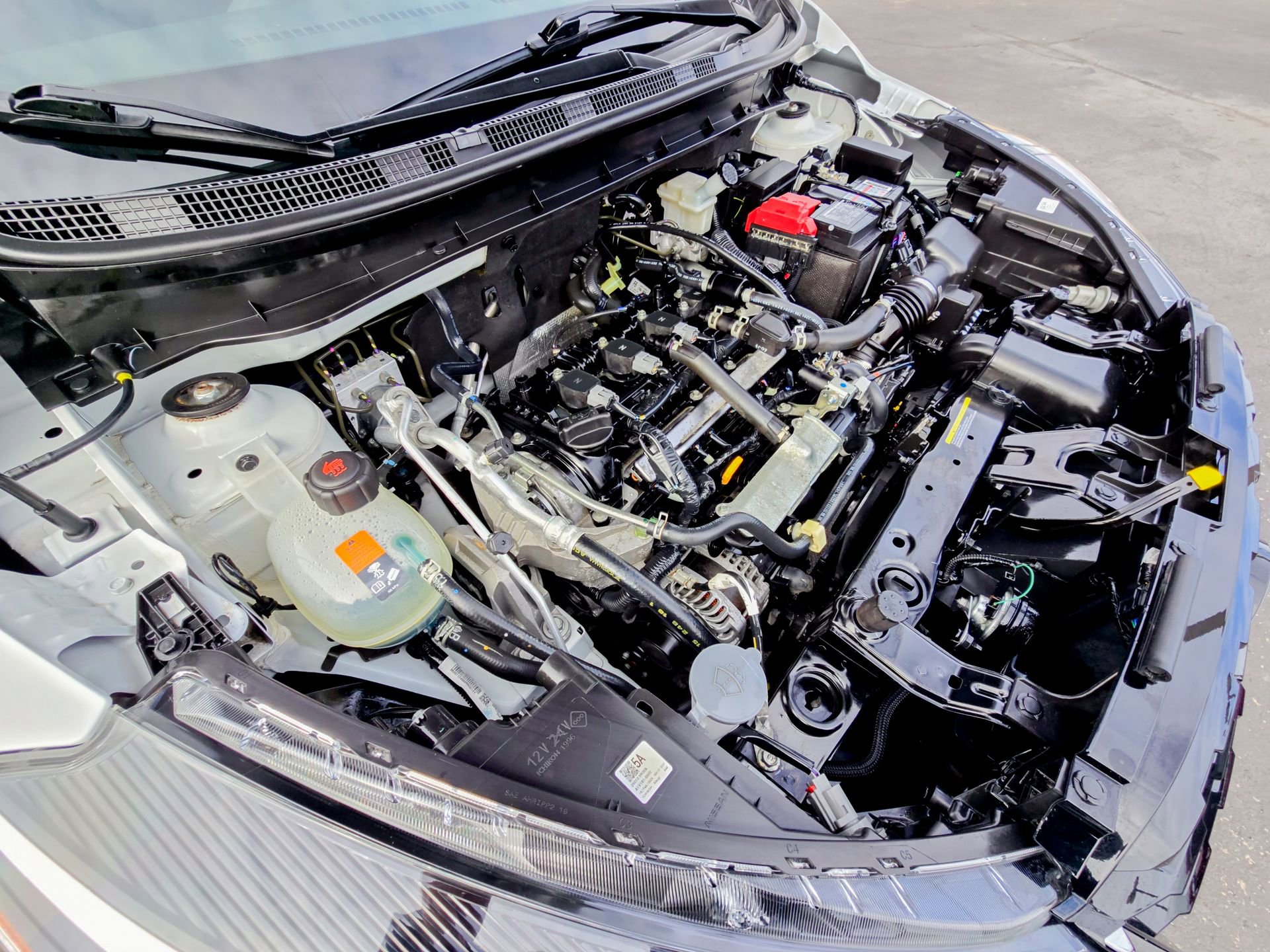 Used 2024 Nissan Kicks S image 39