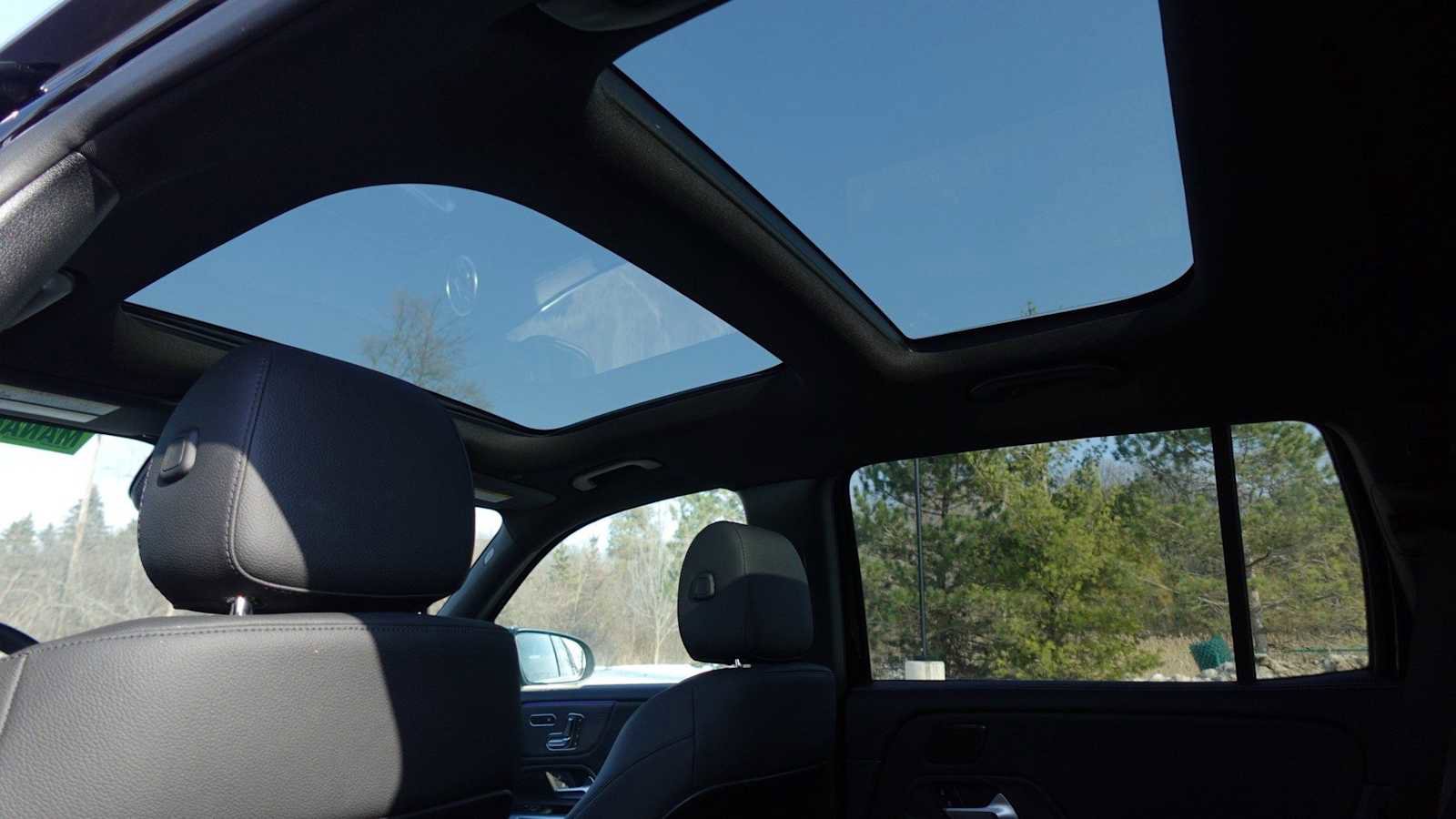 Used 2026 Mercedes-Benz GLB 250 4MATIC image 31