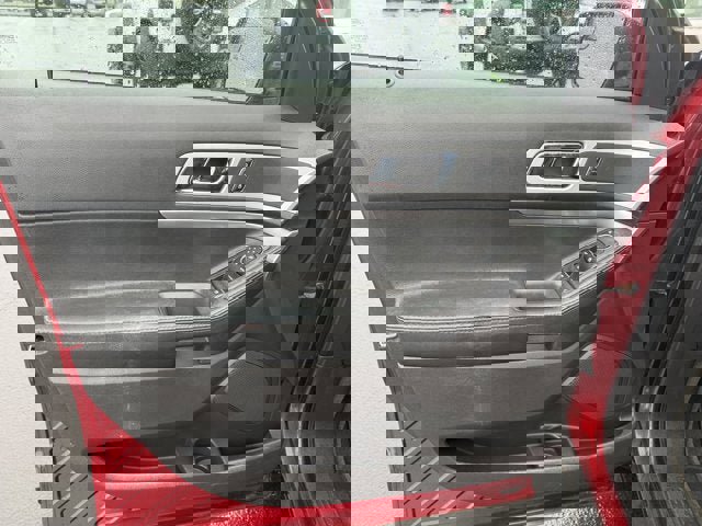 Used 2013 Ford Explorer XLT image 26