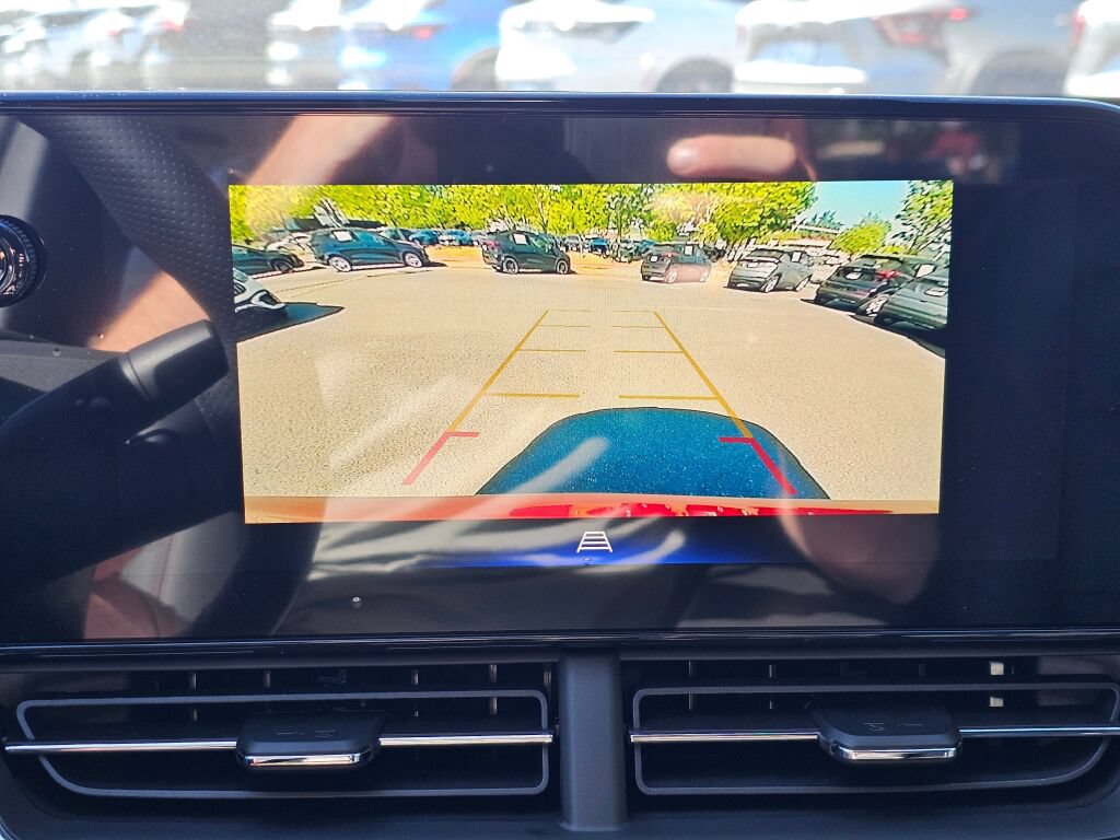 New 2026 Chevrolet Trax RS w/ Driver Confidence Package FWD image 14