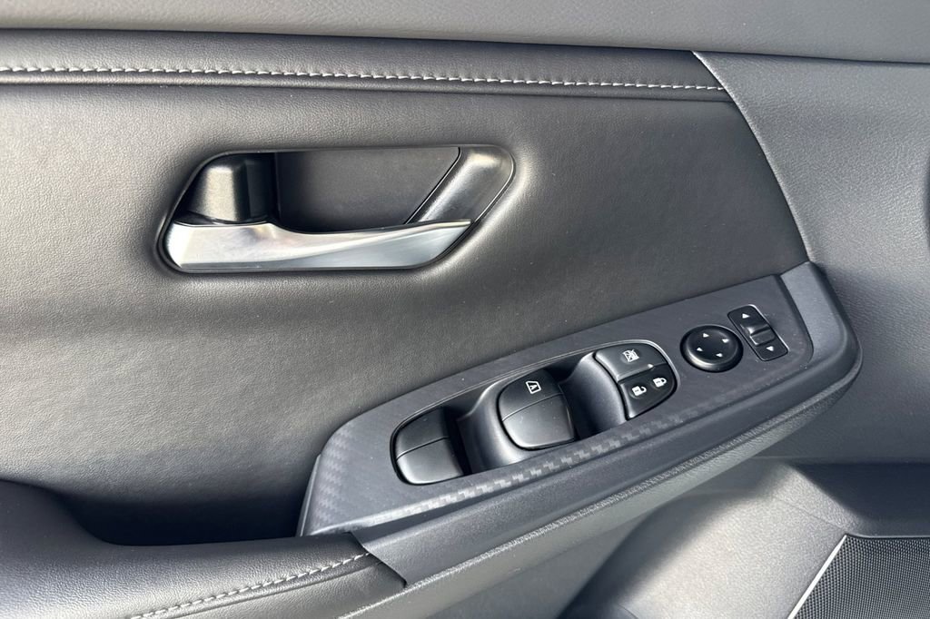 Used 2023 Nissan Sentra SV FWD image 10