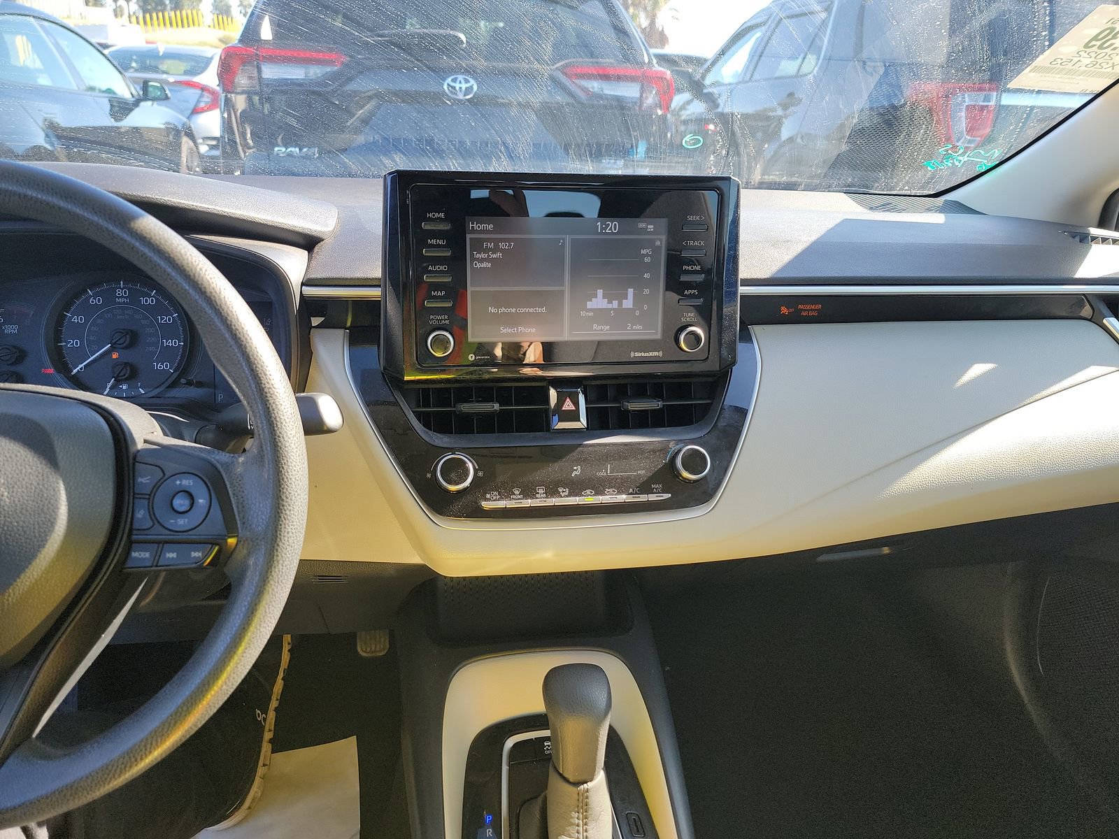 Used 2022 Toyota Corolla L image 11