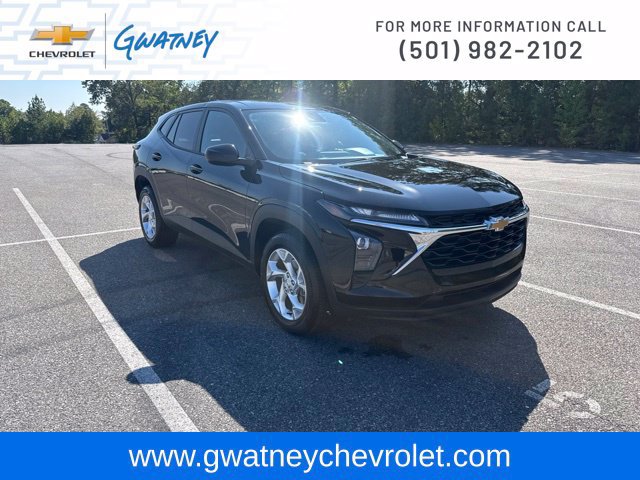 Used 2026 Chevrolet Trax LS w/ LS Convenience Package FWD image 3