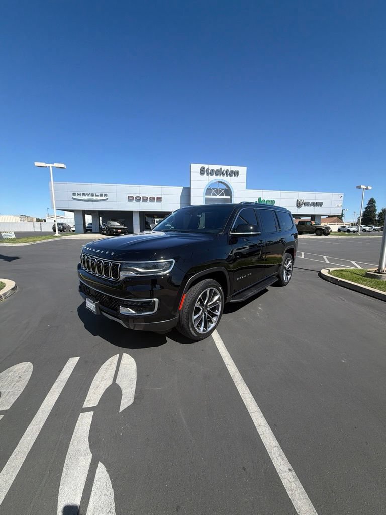 Used 2022 Jeep Wagoneer Series II w/ Premium Group I AWD/4WD image 1