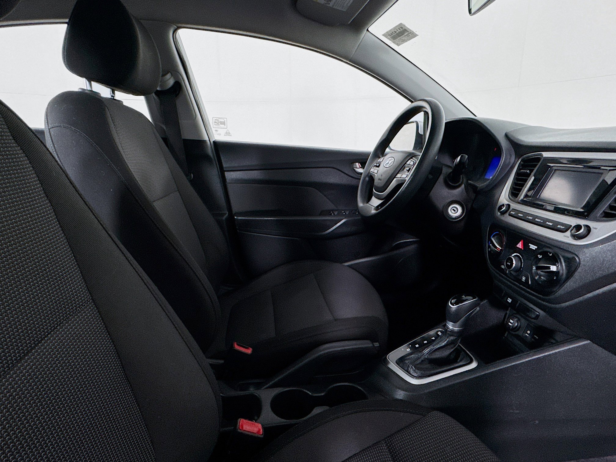 Used 2020 Hyundai Accent SE image 27