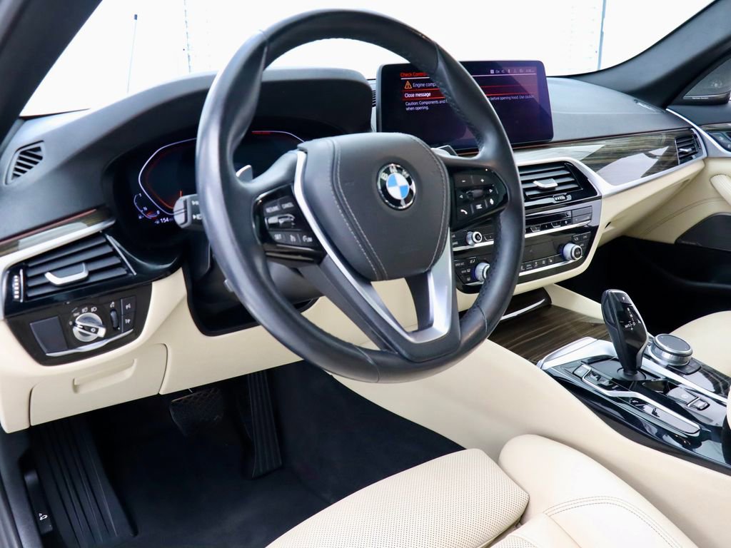 Used 2021 BMW 530i w/ Premium Package RWD image 11