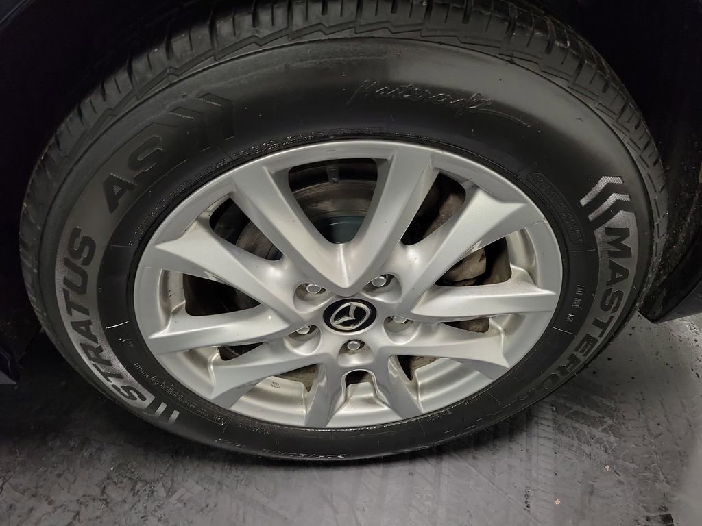 Used 2016 MAZDA MAZDA3 i Sport w/ Preferred Equipment Package image 11