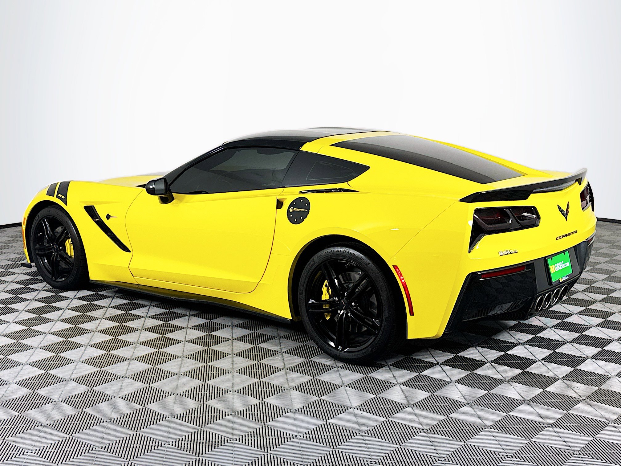 Used 2016 Chevrolet Corvette Stingray Coupe w/ 2LT Preferred Equipment Group RWD image 6