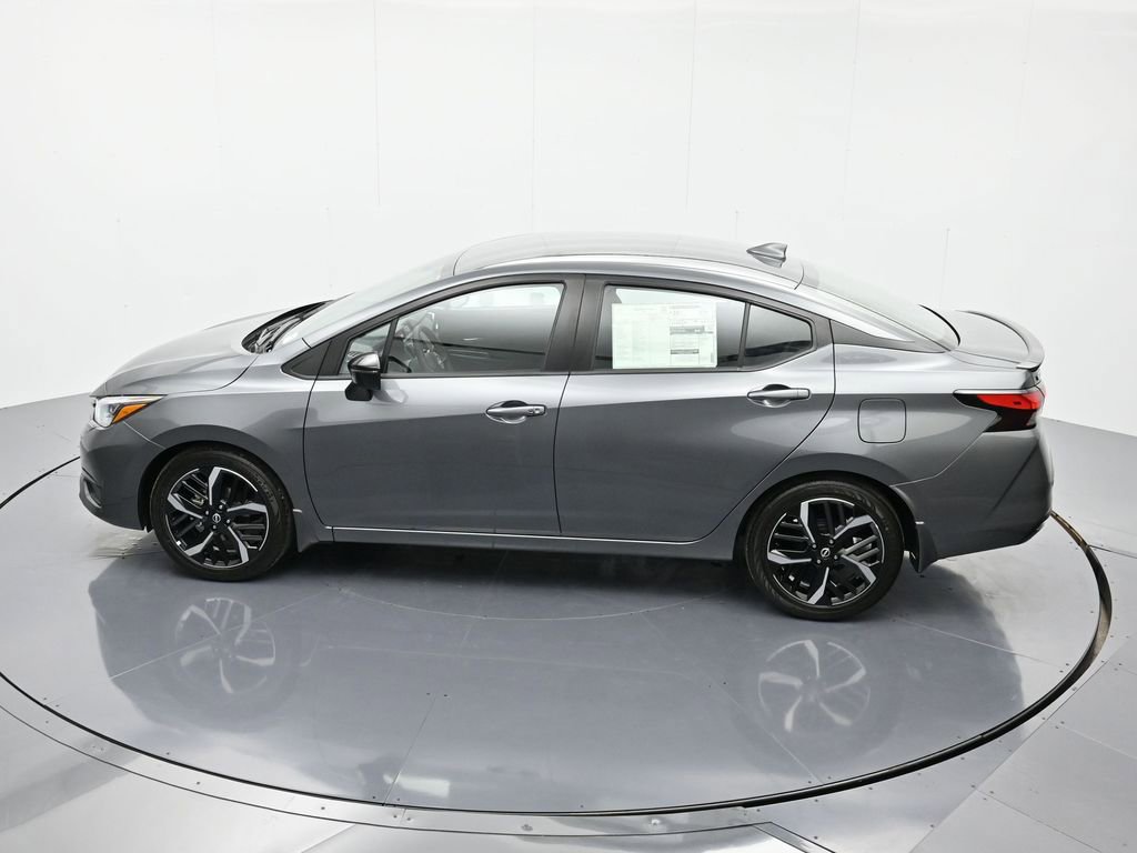 New 2025 Nissan Versa SR w/ Trunk Package FWD image 42