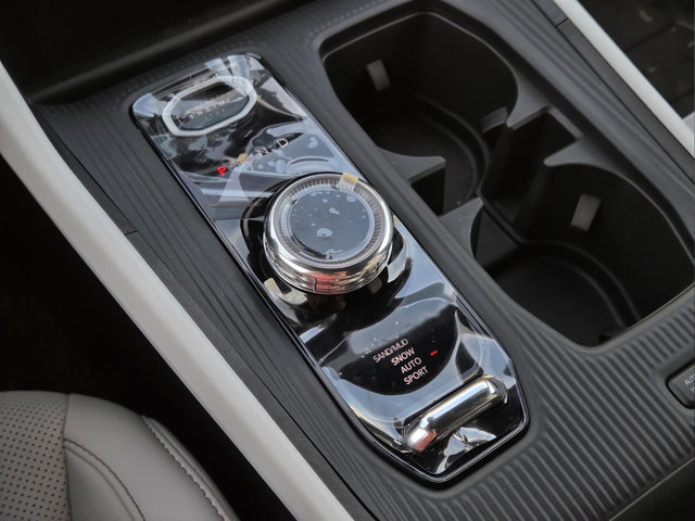 New 2026 Jeep Cherokee Limited AWD/4WD image 13