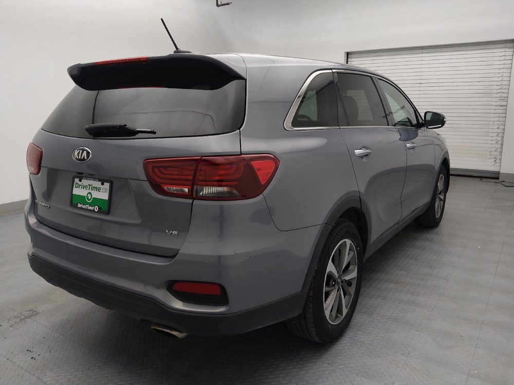 Used 2020 Kia Sorento LX image 9