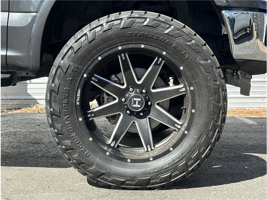 Used 2018 Ford F150 Lariat w/ Equipment Group 501A Mid AWD/4WD image 27