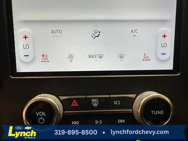 Used 2023 Ford Edge Titanium w/ Class II Trailer Tow Package AWD/4WD image 13