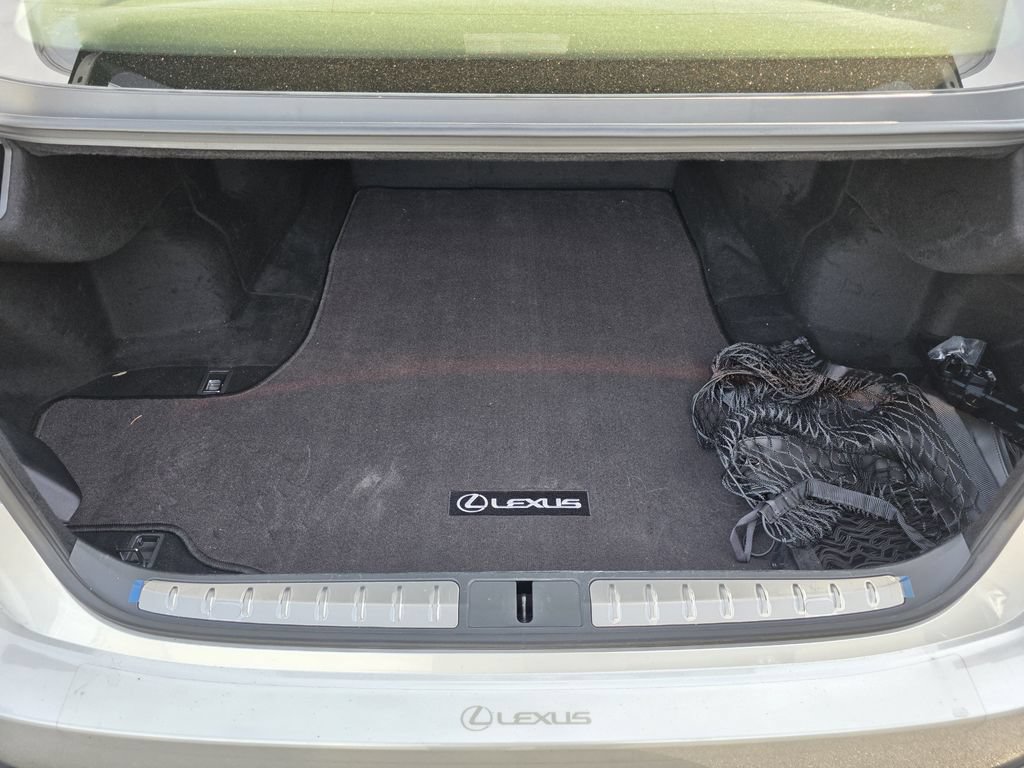 Certified 2024 Lexus LS 500 RWD image 32