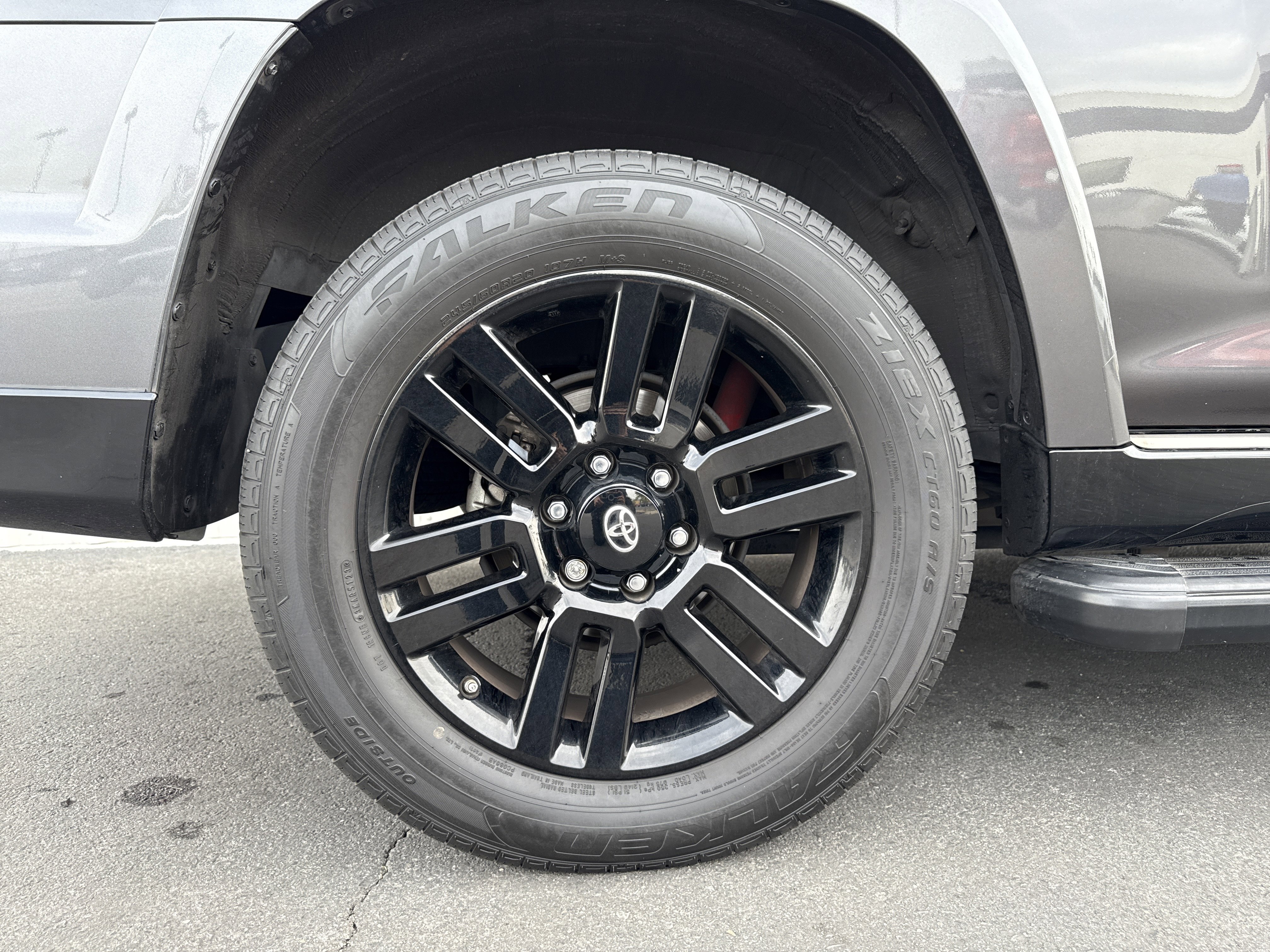 Used 2021 Toyota 4Runner Nightshade image 29