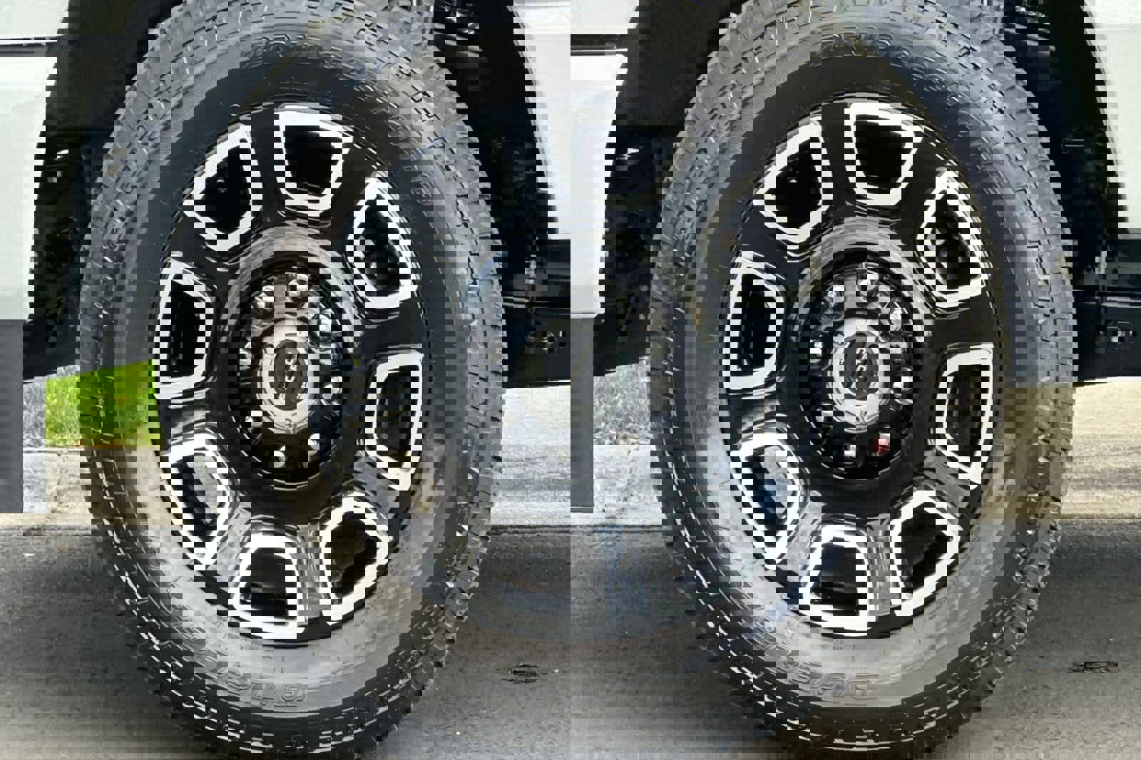 Certified 2025 Ford F250 Platinum image 26