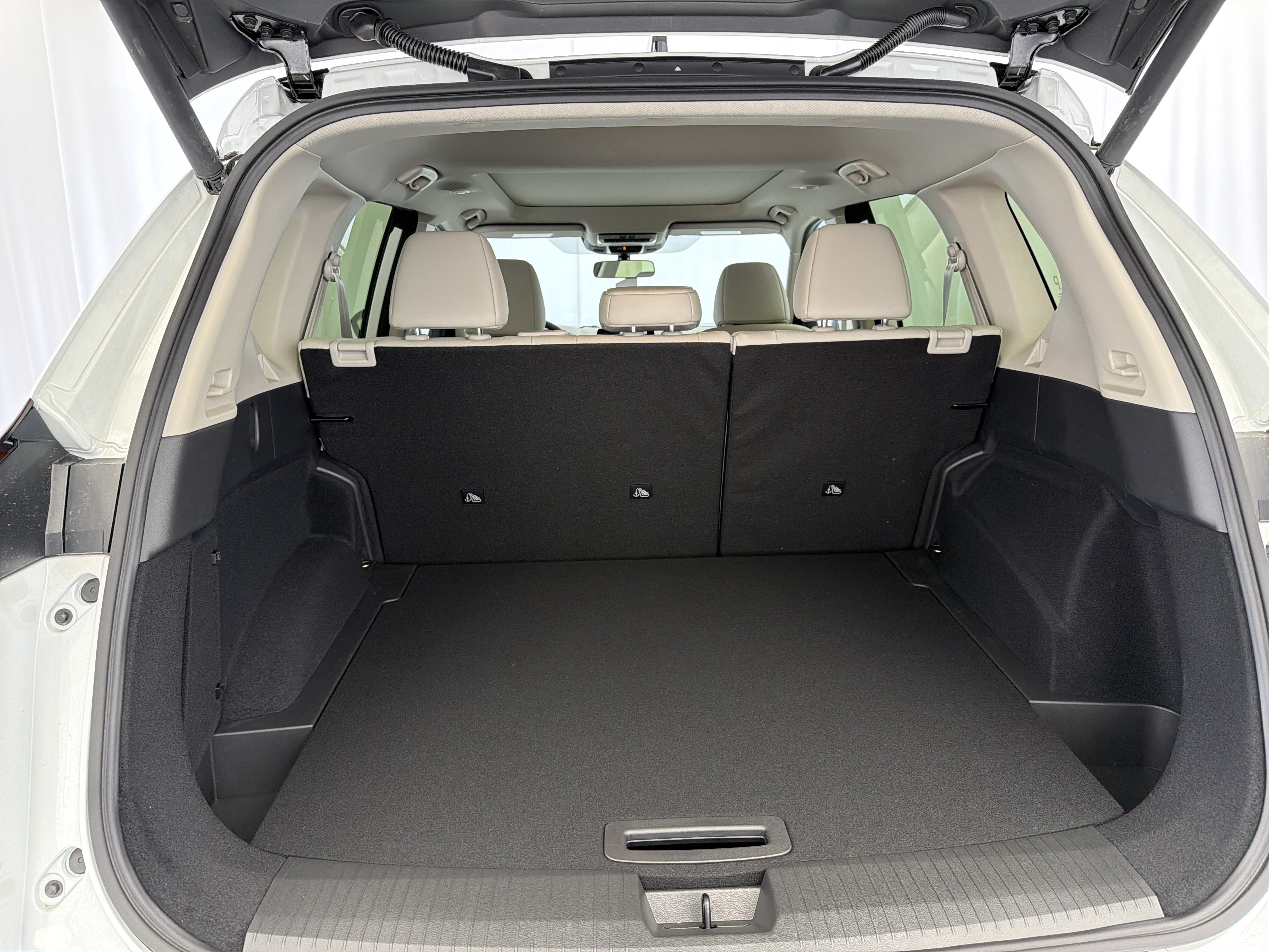 New 2026 Nissan Rogue SV AWD/4WD image 15