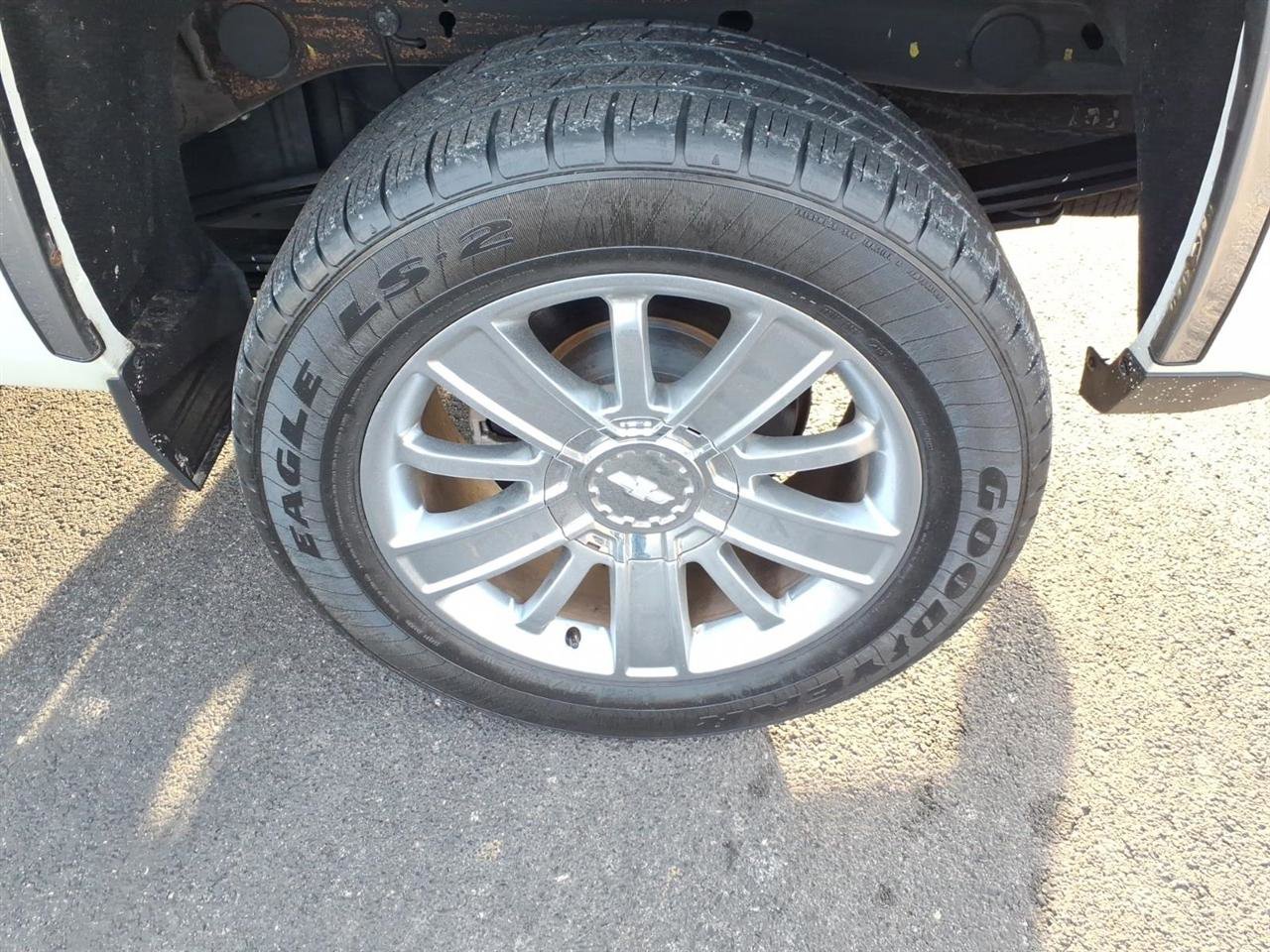 Used 2018 Chevrolet Silverado 1500 High Country image 7