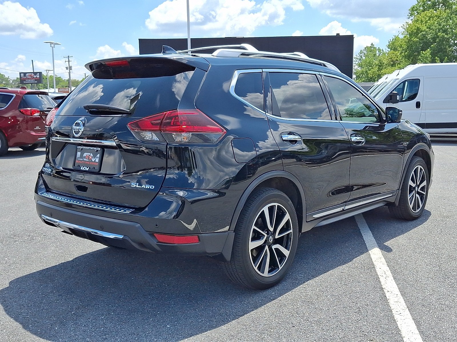 Used 2019 Nissan Rogue SL w/ Premium Package AWD/4WD image 6