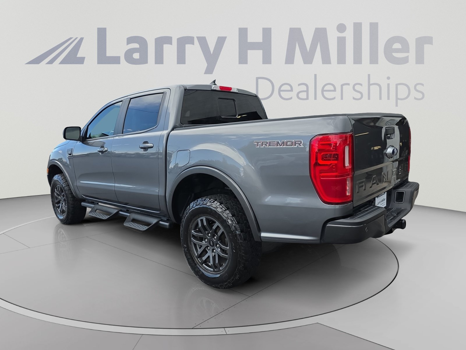Used 2022 Ford Ranger Lariat w/ Tremor Off-Road Package AWD/4WD image 3