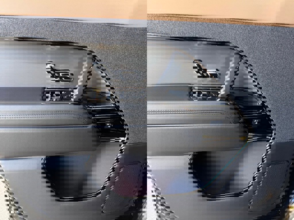 New 2026 Land Rover Range Rover Sport Dynamic SE AWD/4WD image 17