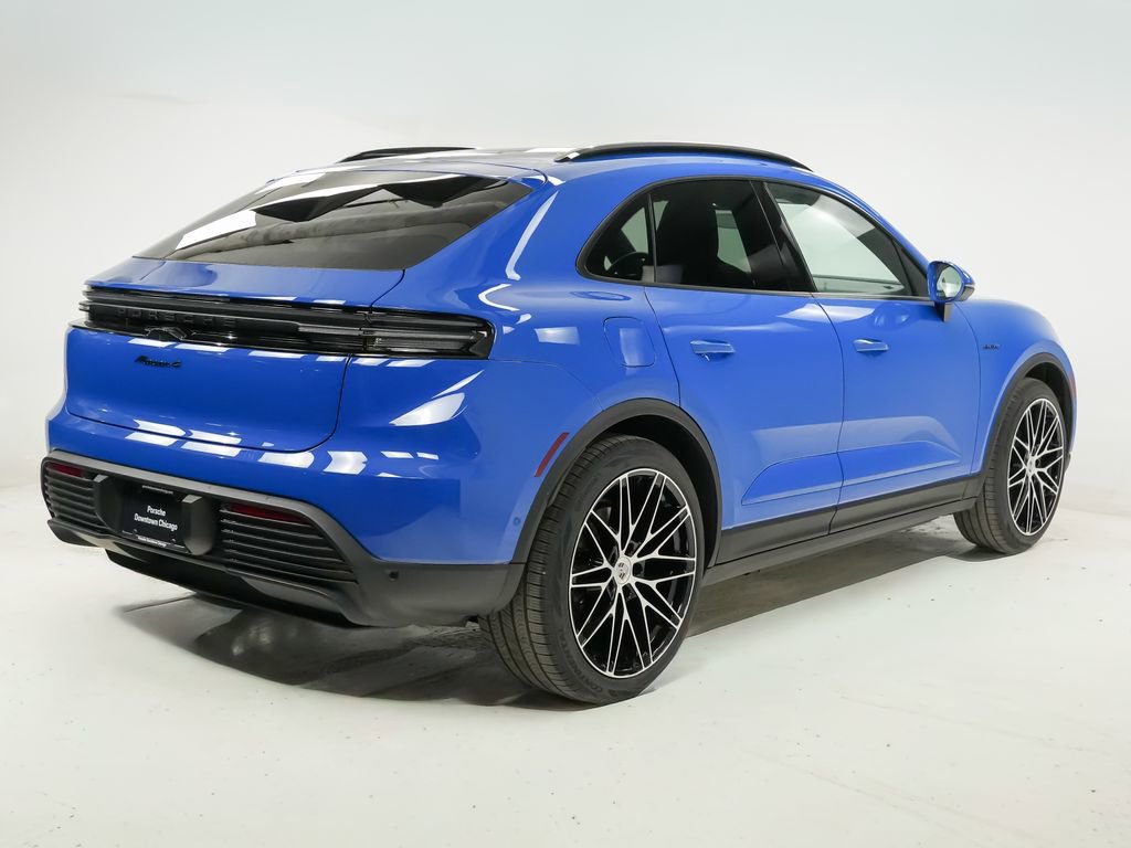 New 2026 Porsche Macan 4 Electric image 10