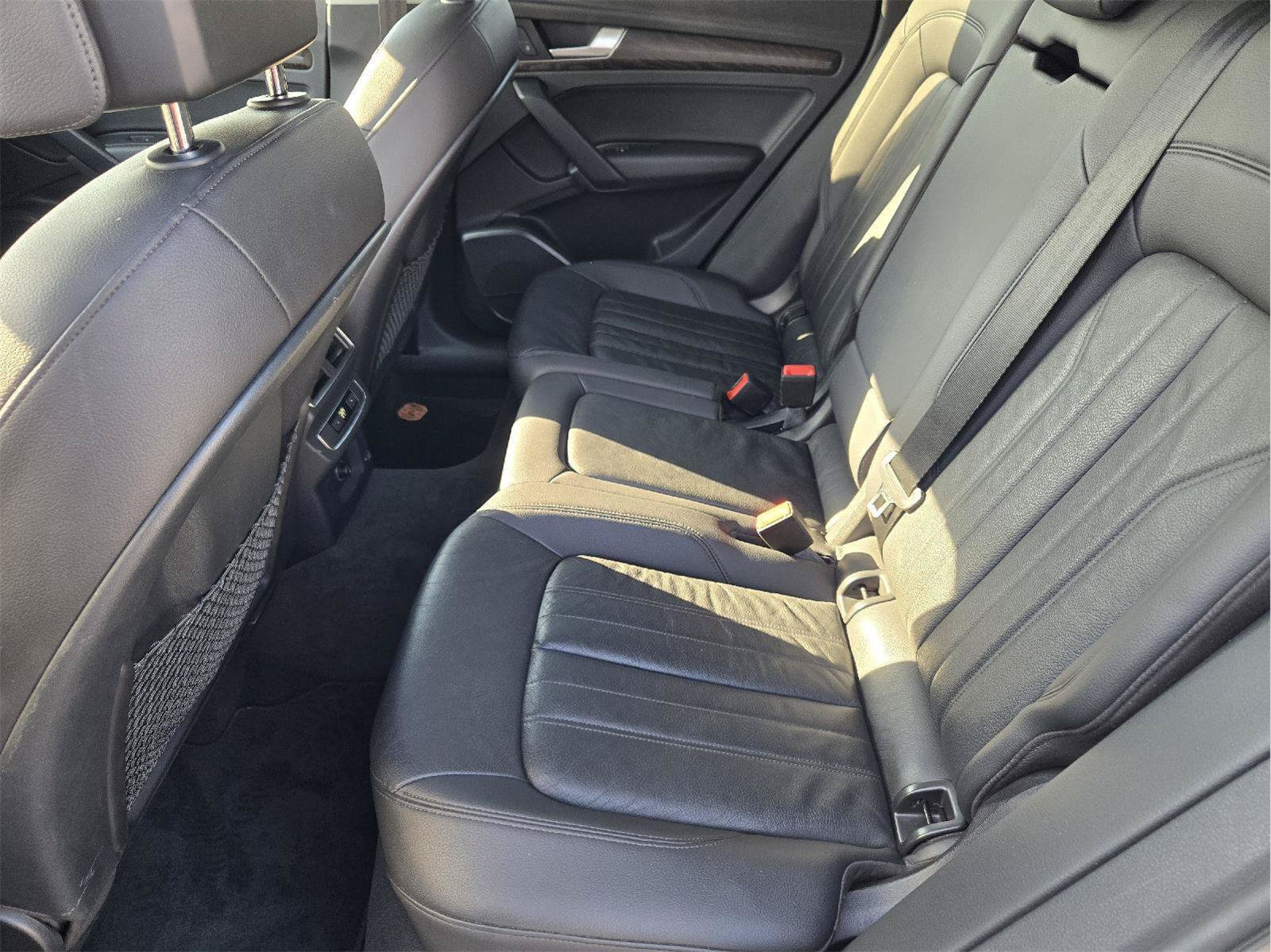 Used 2018 Audi Q5 2.0T Premium Plus w/ Premium Plus Package AWD/4WD image 29