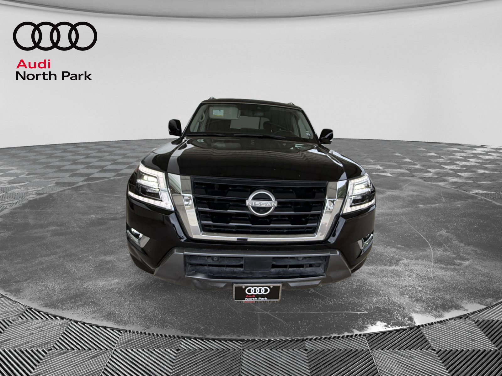 Used 2022 Nissan Armada SL w/ Captain's Chairs Package RWD image 8