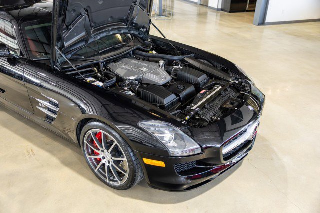 Used 2012 Mercedes-Benz SLS AMG Coupe image 30