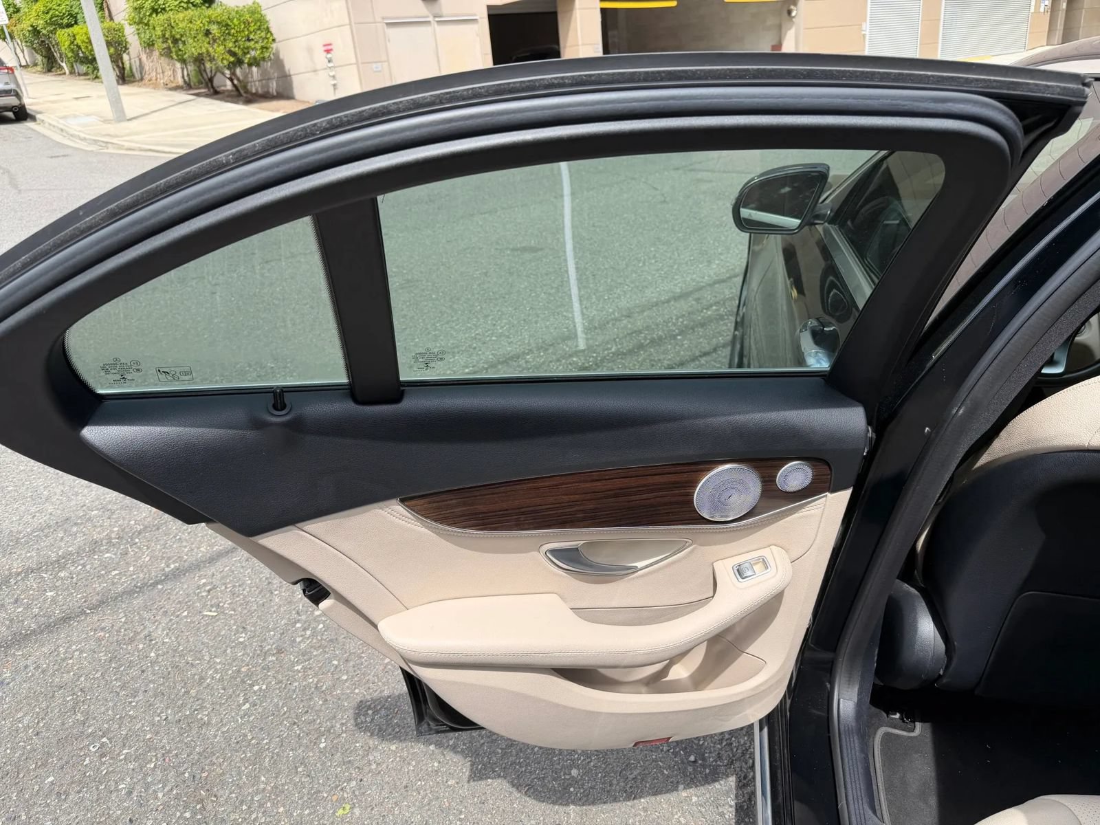 Used 2016 Mercedes-Benz C 300 4MATIC Sedan image 28
