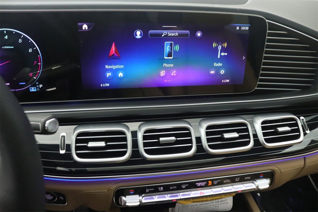 New 2026 Mercedes-Benz GLS 580 4MATIC image 6