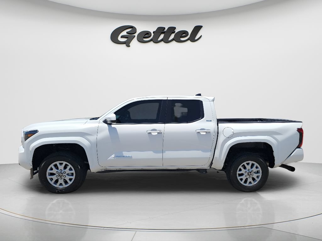 Certified 2025 Toyota Tacoma SR5 AWD/4WD image 8
