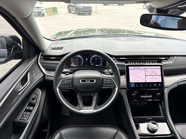 Used 2023 Jeep Grand Cherokee Limited RWD image 14