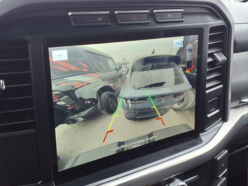 Used 2022 Ford F150 Lariat image 7