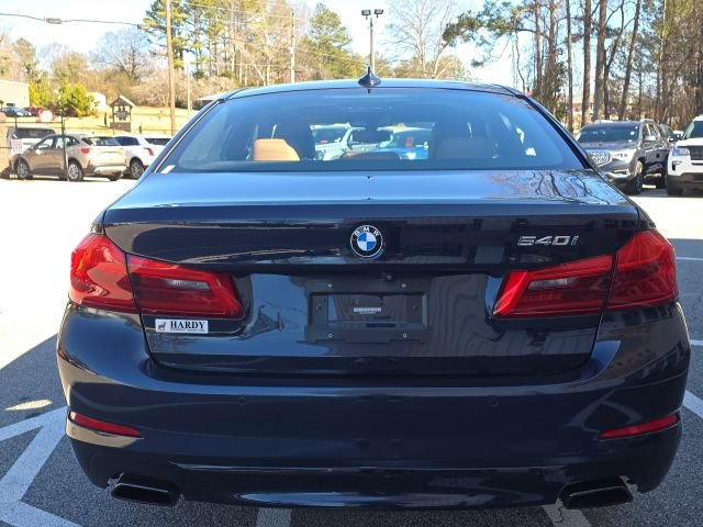 Used 2019 BMW 540i w/ Premium Package RWD image 4