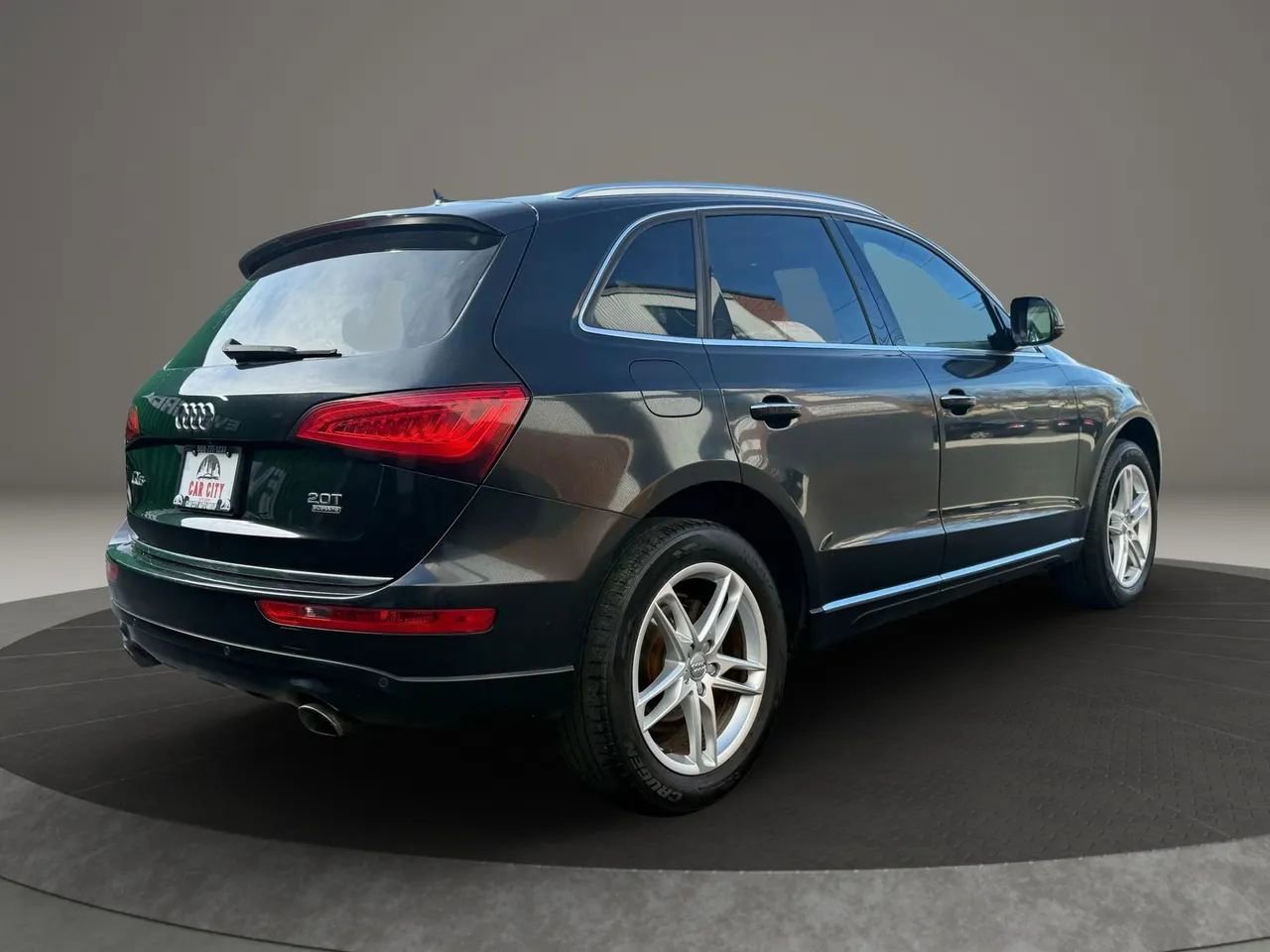 Used 2016 Audi Q5 2.0T Premium Plus w/ Technology Package image 5