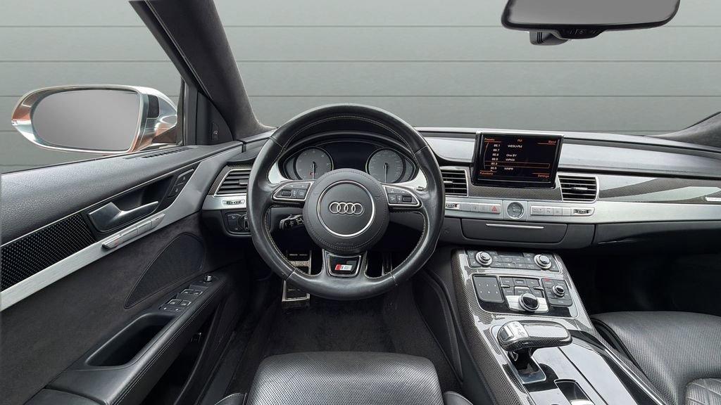 Used 2014 Audi S8 image 11