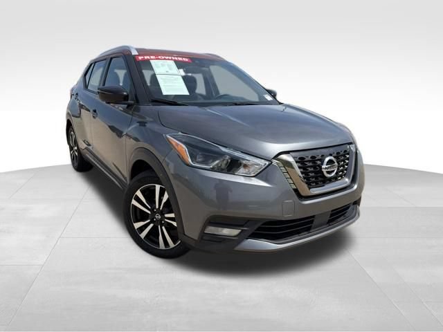 Used 2020 Nissan Kicks SR FWD image 2