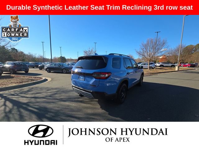 Used 2025 Honda Pilot TrailSport image 15
