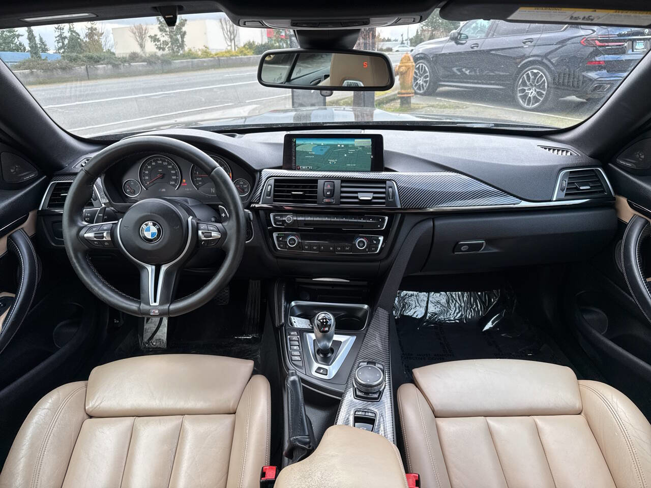 Used 2016 BMW M4 Convertible image 22