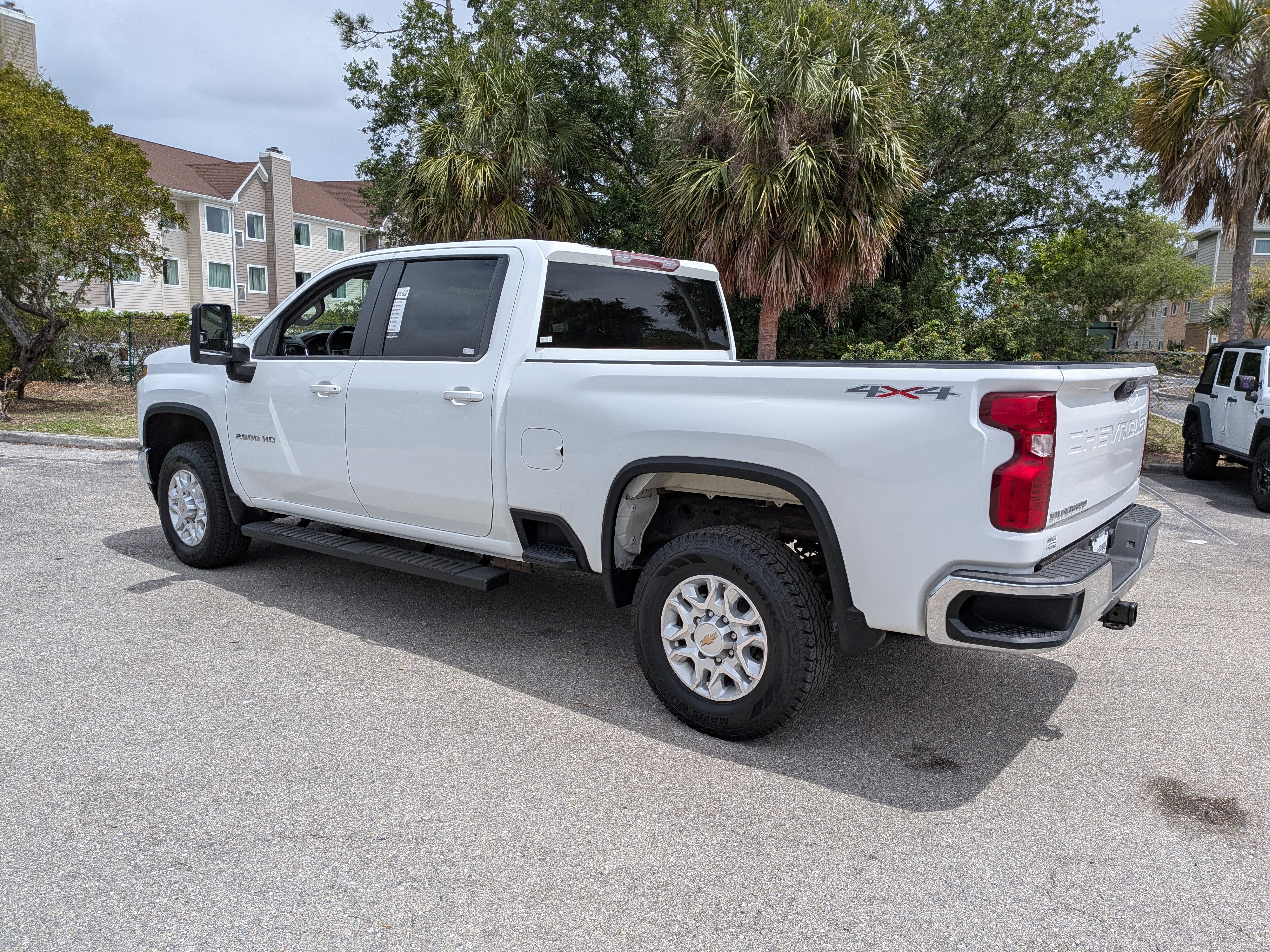 Used 2021 Chevrolet Silverado 2500 LT w/ Fleet Comfort Package image 6