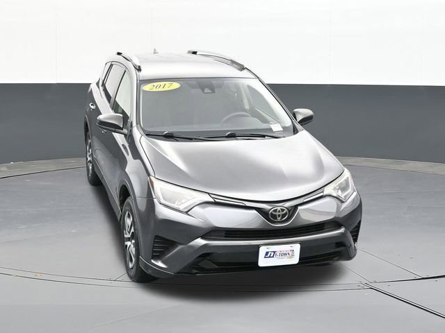 Used 2017 Toyota RAV4 LE image 63