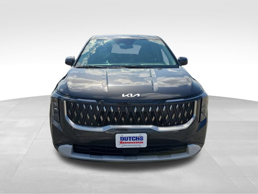 Used 2025 Kia Carnival FWD image 9