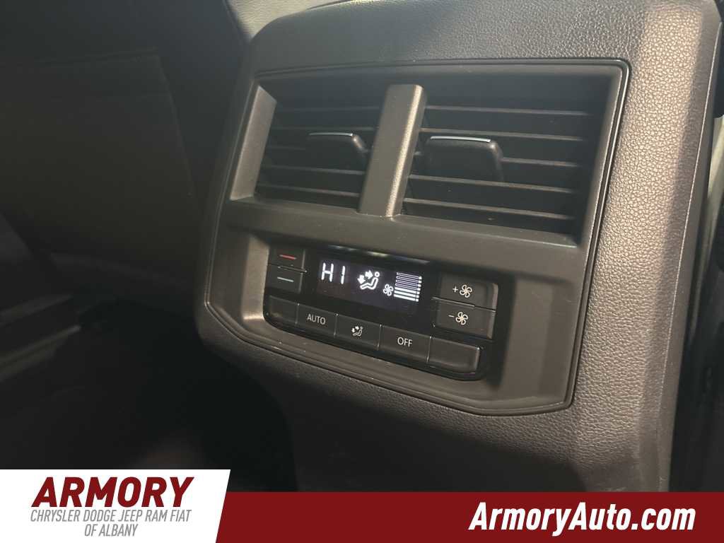 Used 2022 Volkswagen Atlas SE w/ Panoramic Sunroof Package image 39