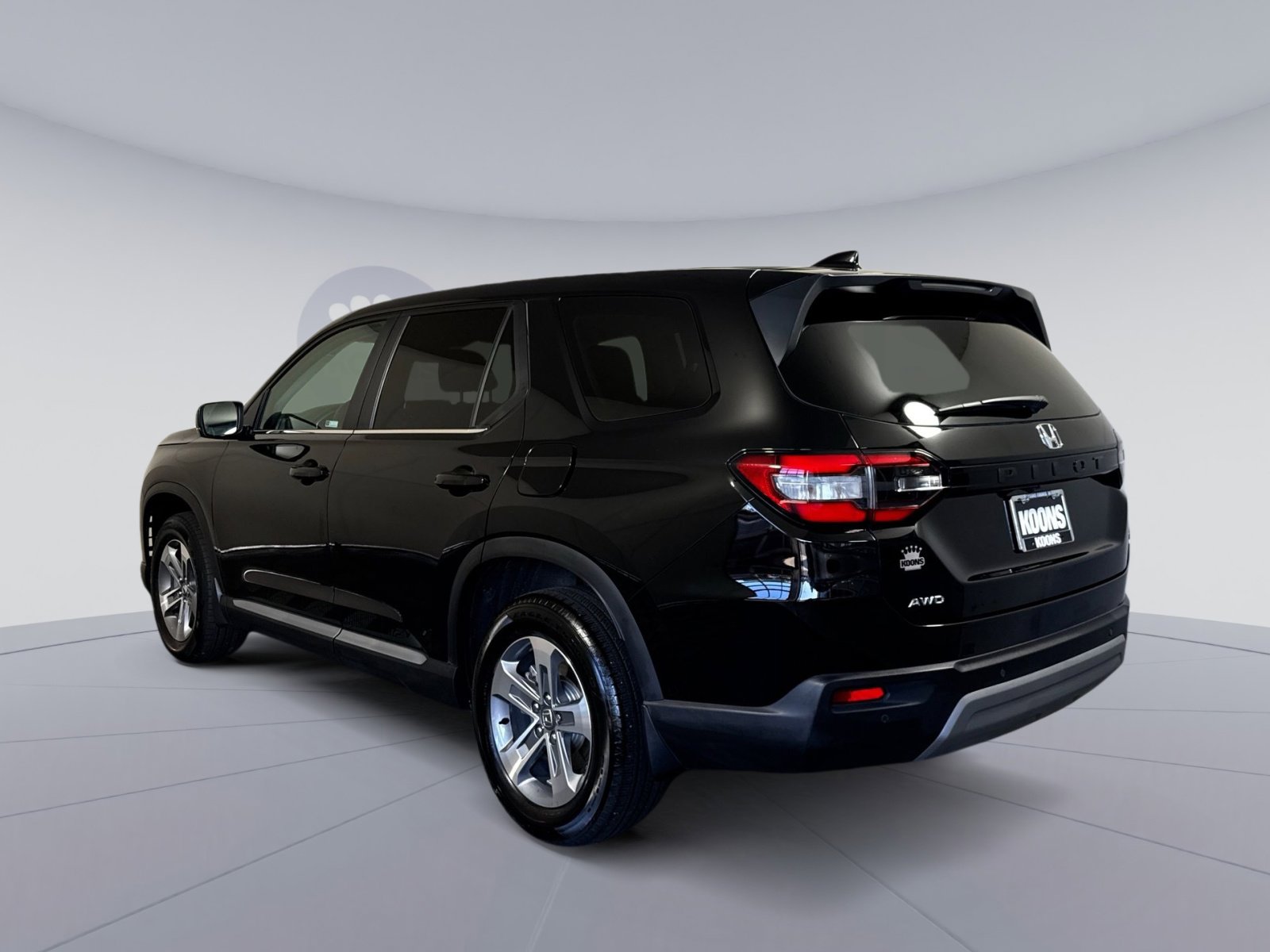 Used 2025 Honda Pilot EX-L image 4