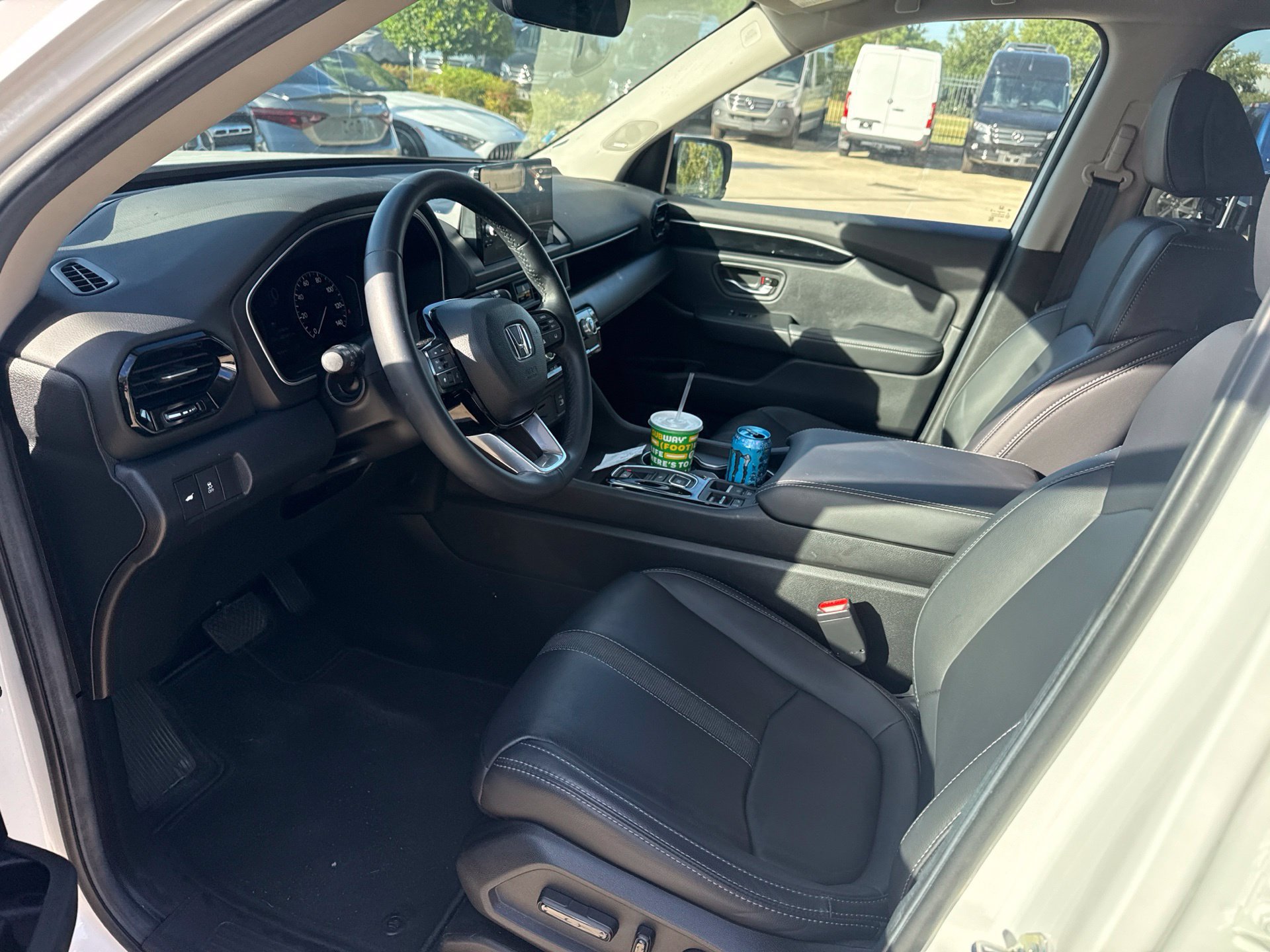 Used 2025 Honda Pilot Touring image 9