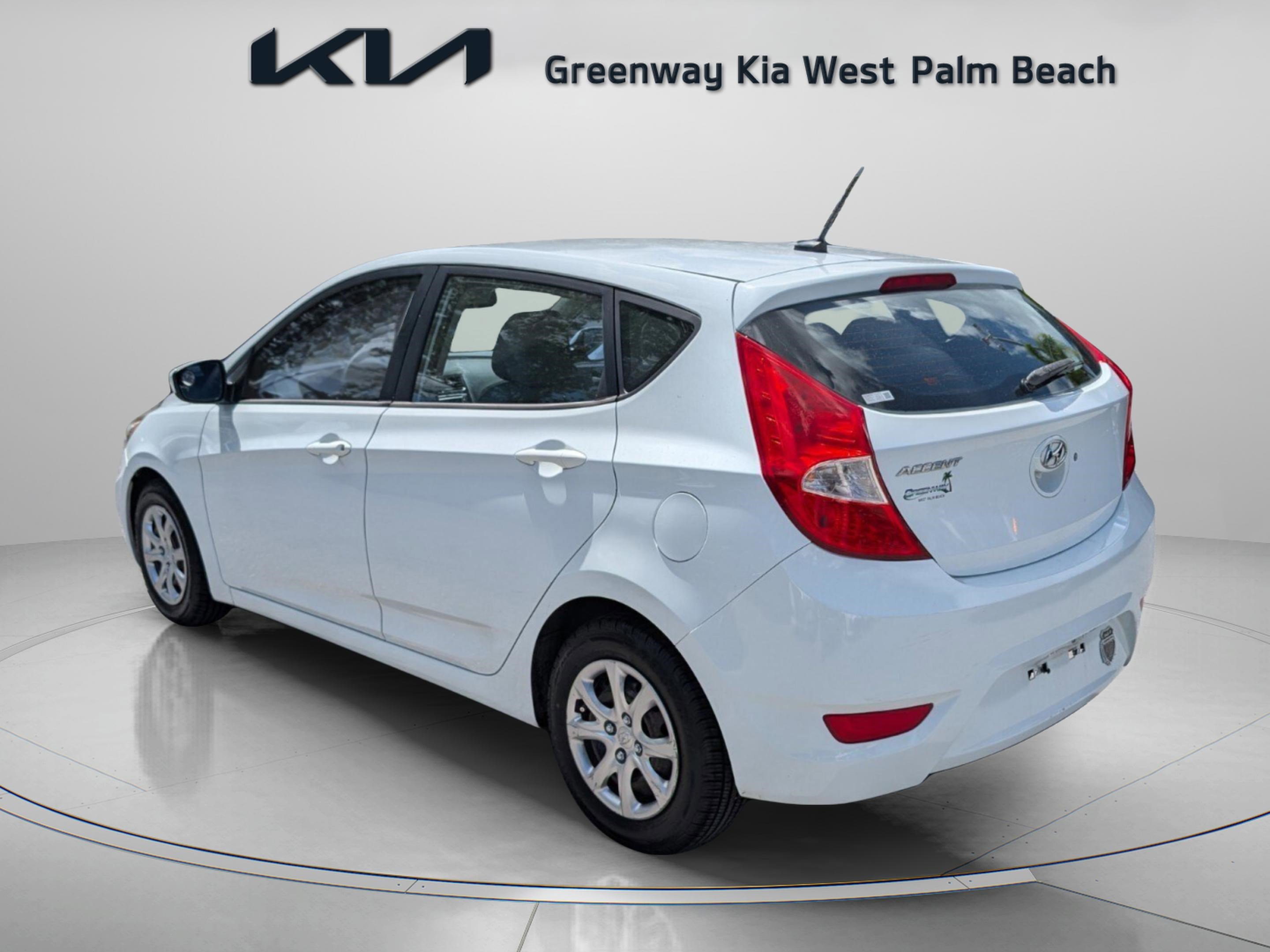 Used 2013 Hyundai Accent GS image 5