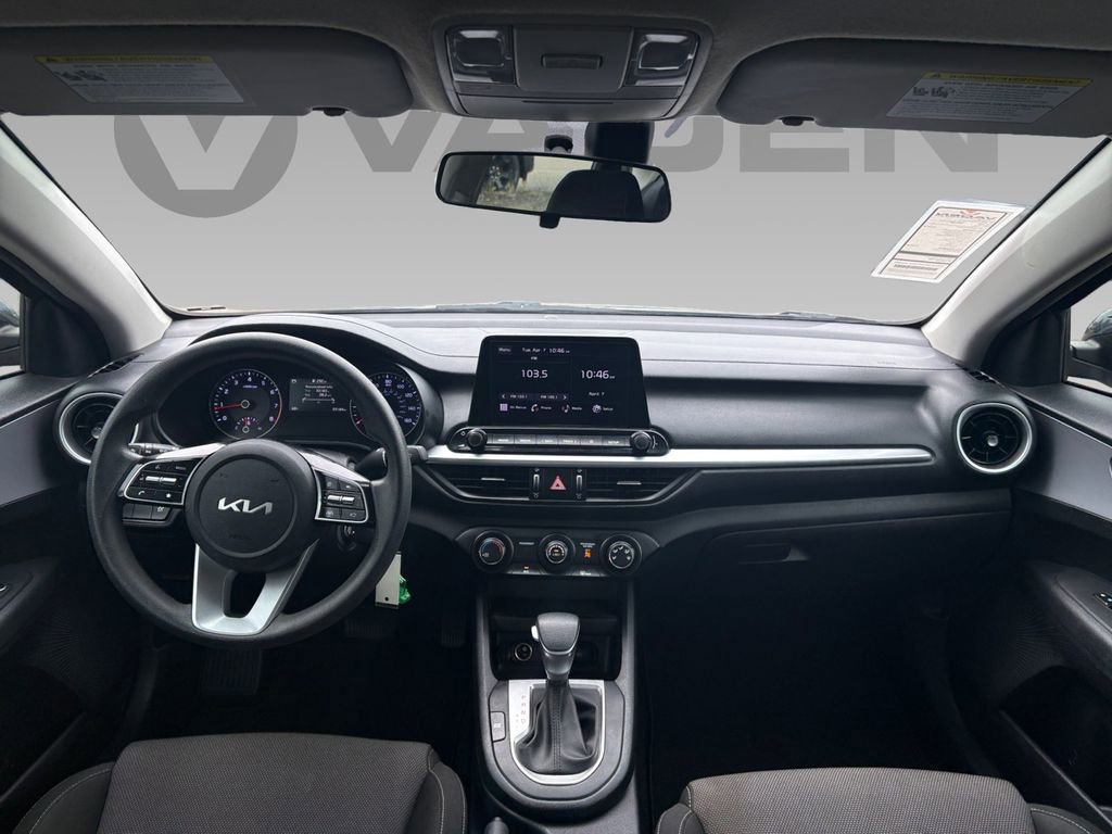 Used 2024 Kia Forte LXS image 3