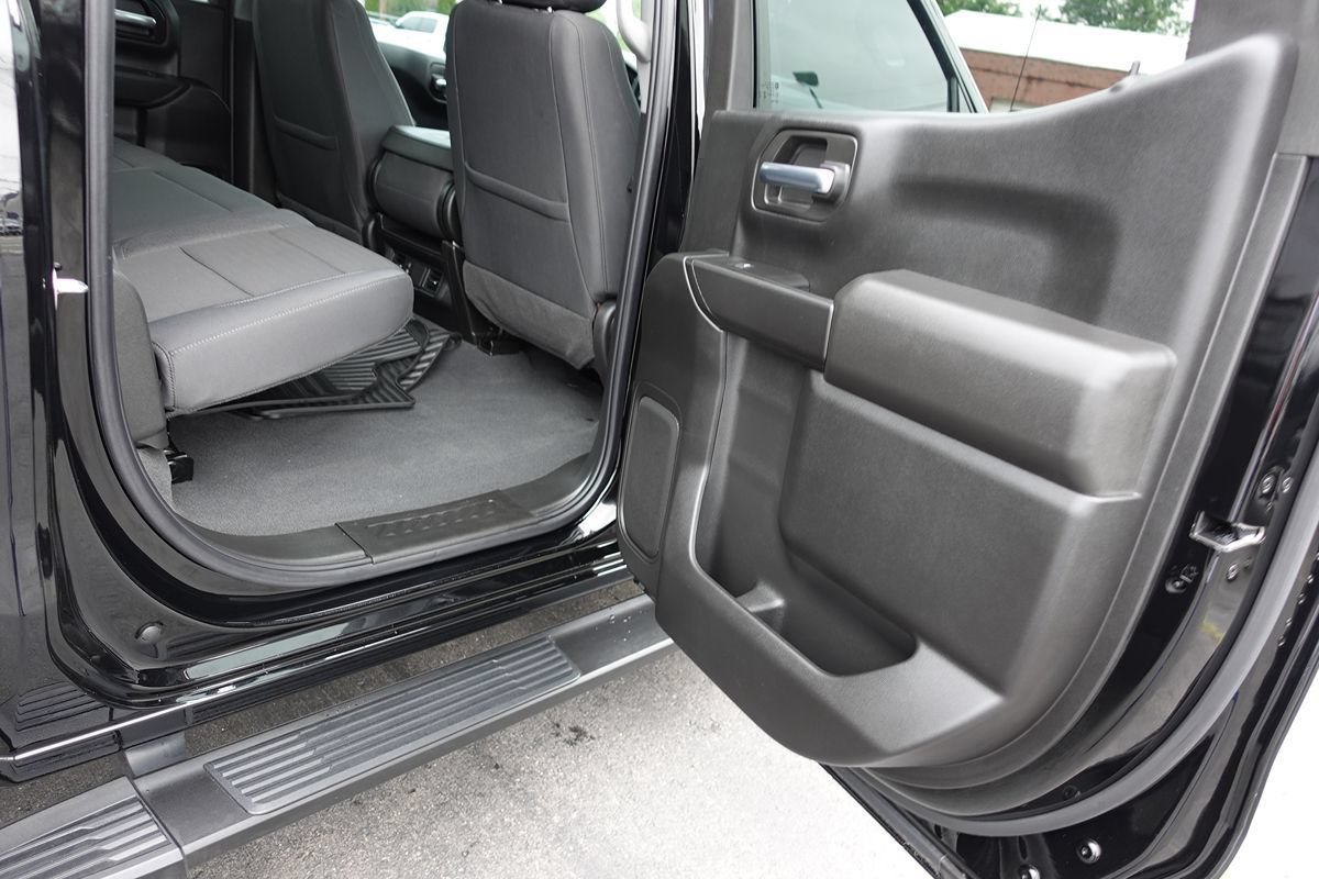 Used 2024 Chevrolet Silverado 1500 Custom AWD/4WD image 27
