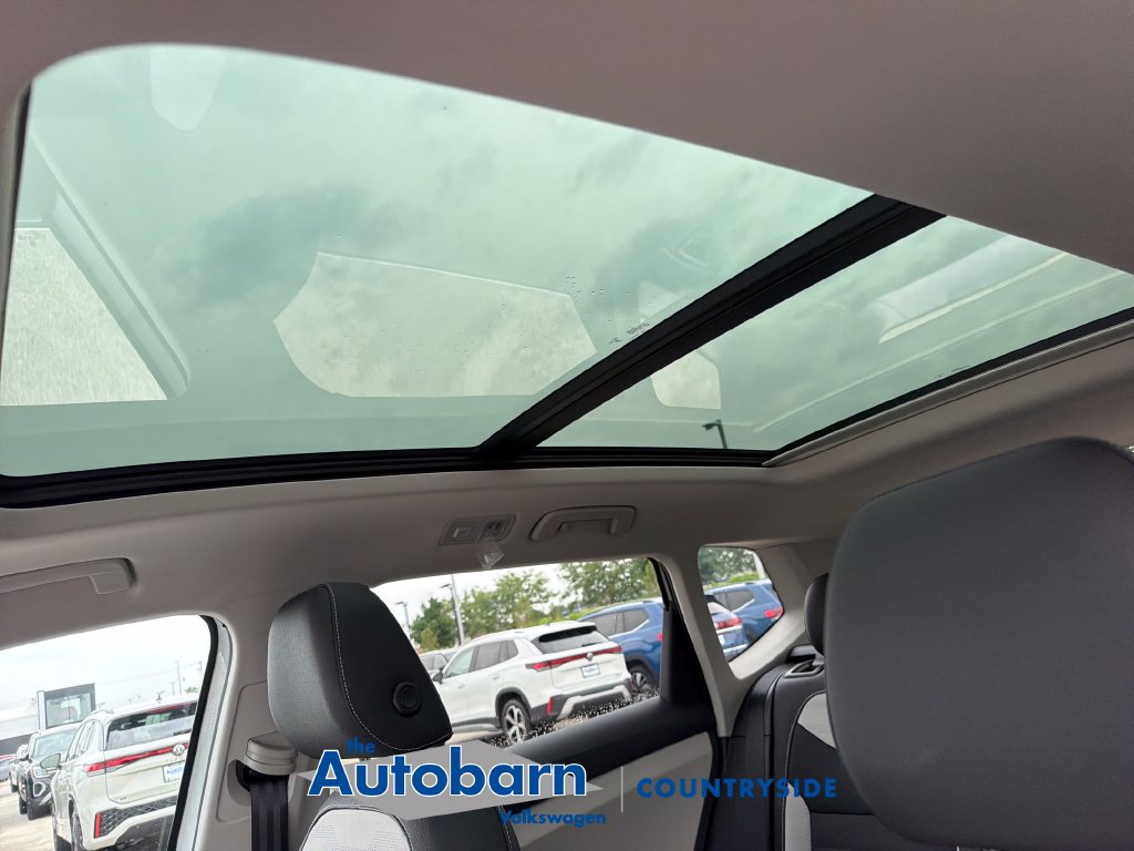 New 2026 Volkswagen Taos SEL AWD/4WD image 18
